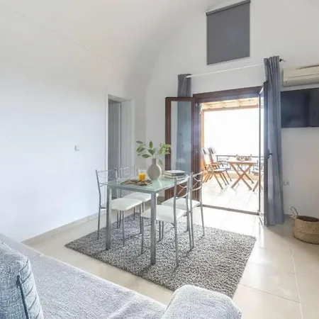 Stylish Santorini With Endless Sea Views *