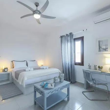 Stylish Santorini With Endless Sea Views Megalochori (Santorini)