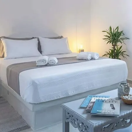 Stylish Santorini With Endless Sea Views מגלוחורי